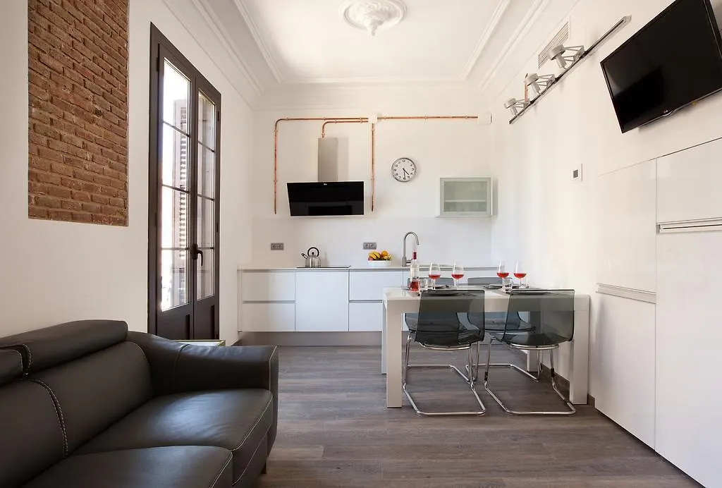 Ab Paral-Lel Spacious Apartments