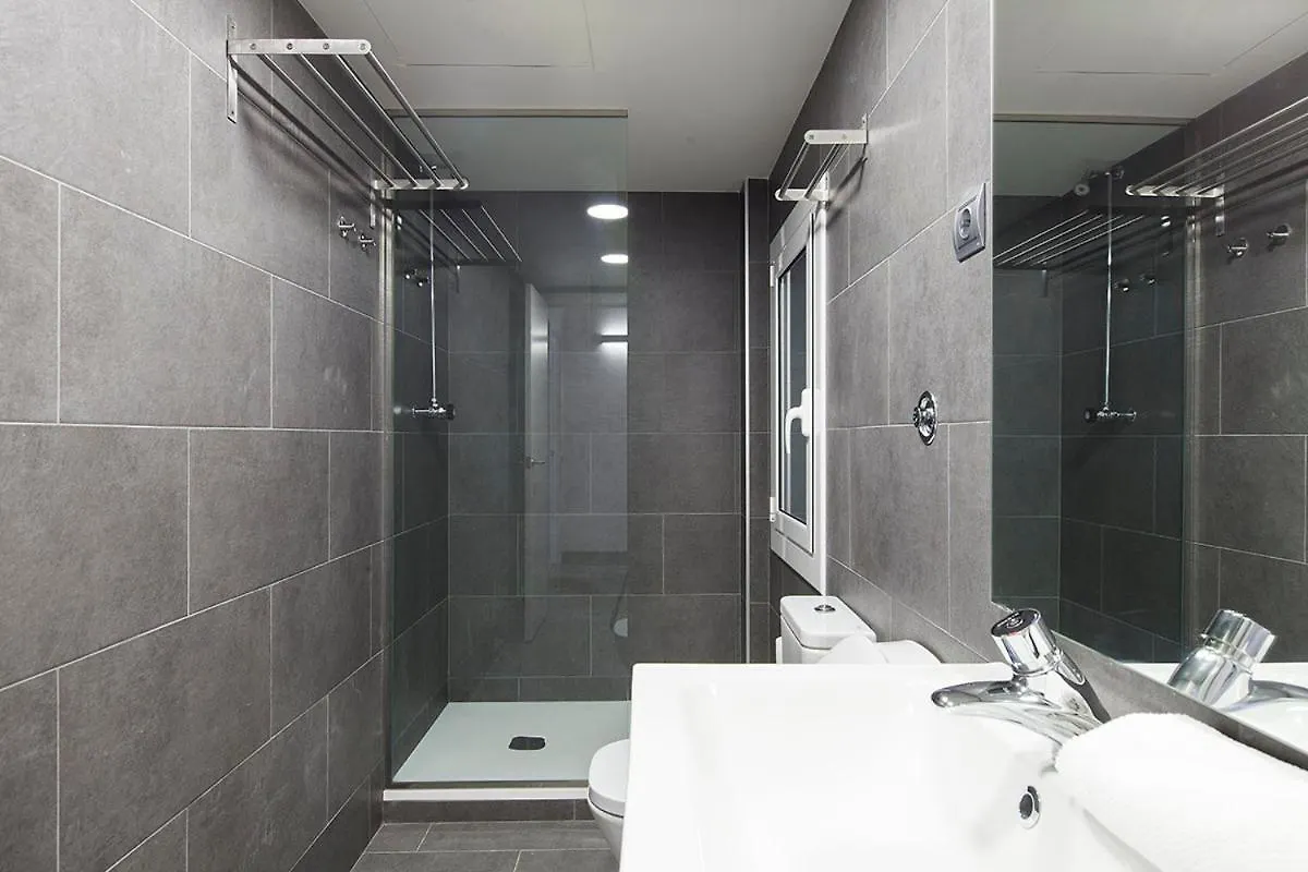 Ab Paral-Lel Spacious Apartments